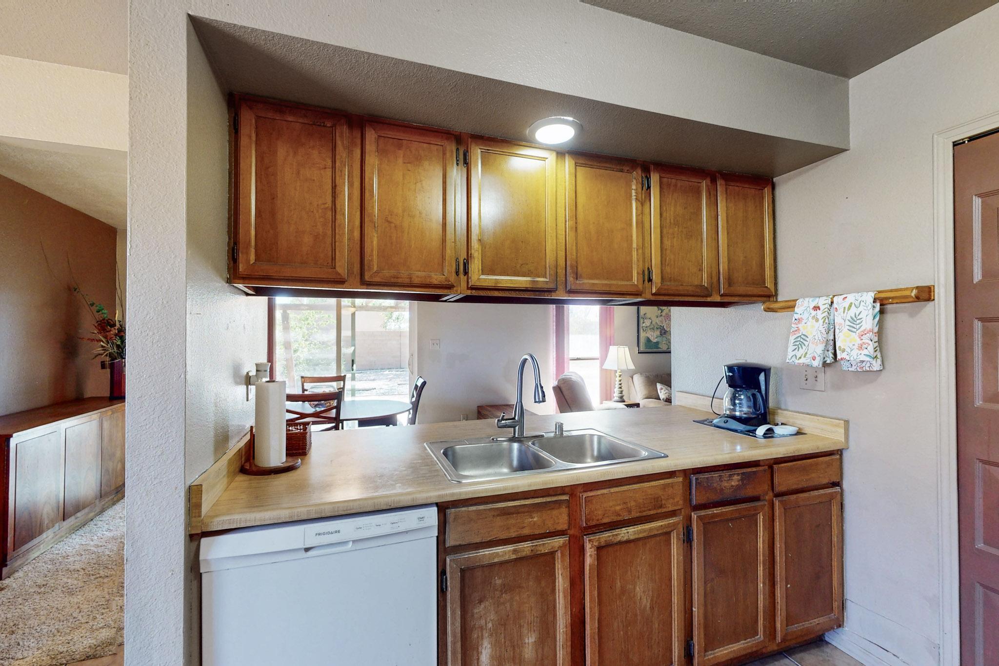 2004 Western Hills Drive, Rio Rancho, New Mexico image 8