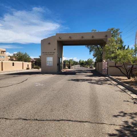 Townhouse For Rent - 2264 W Calle De Ortiz<br/> Valencia County, Bosque Farms, NM 87068