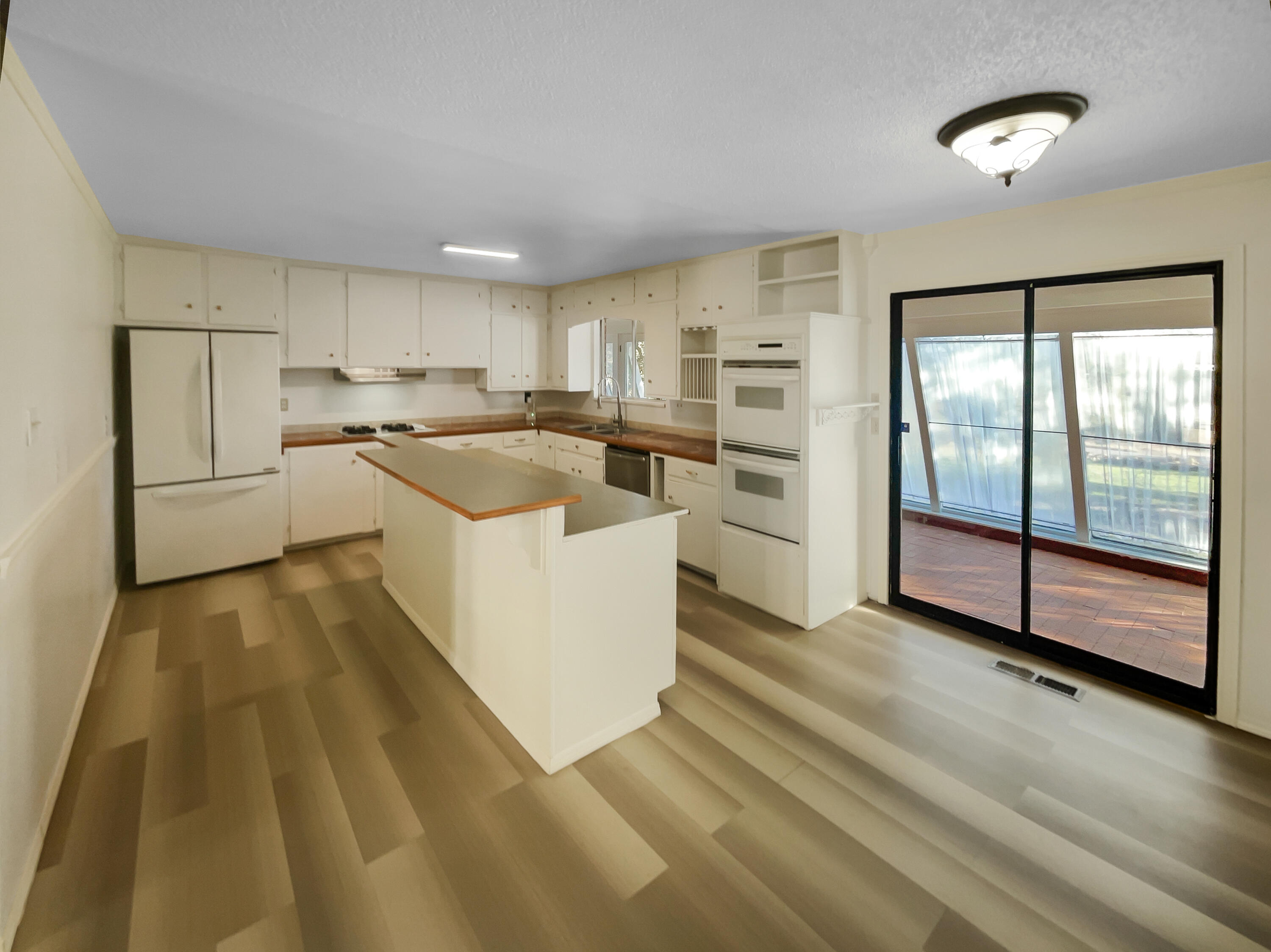 143 Sangre De Cristo