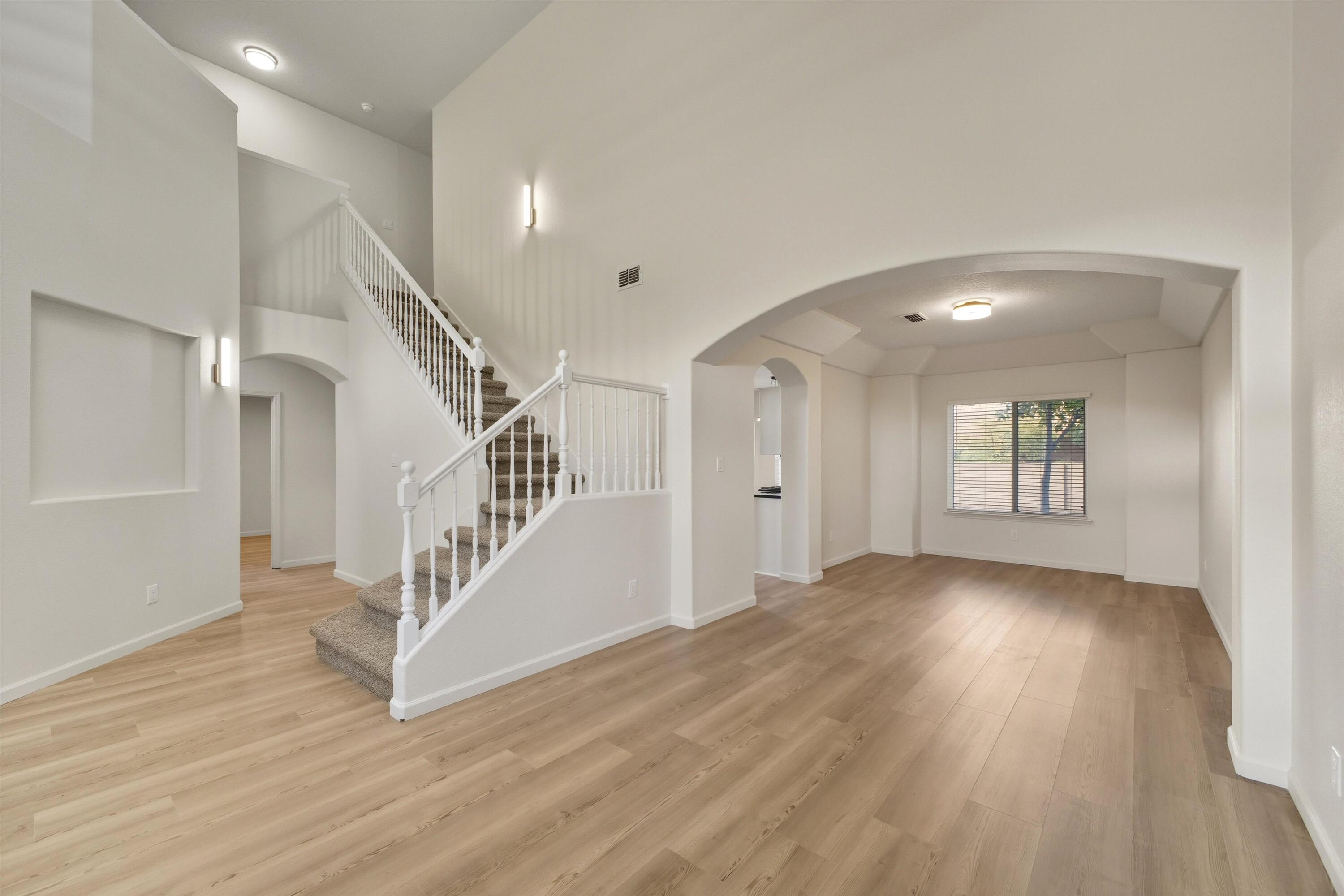 7623 Ramona Avenue NW