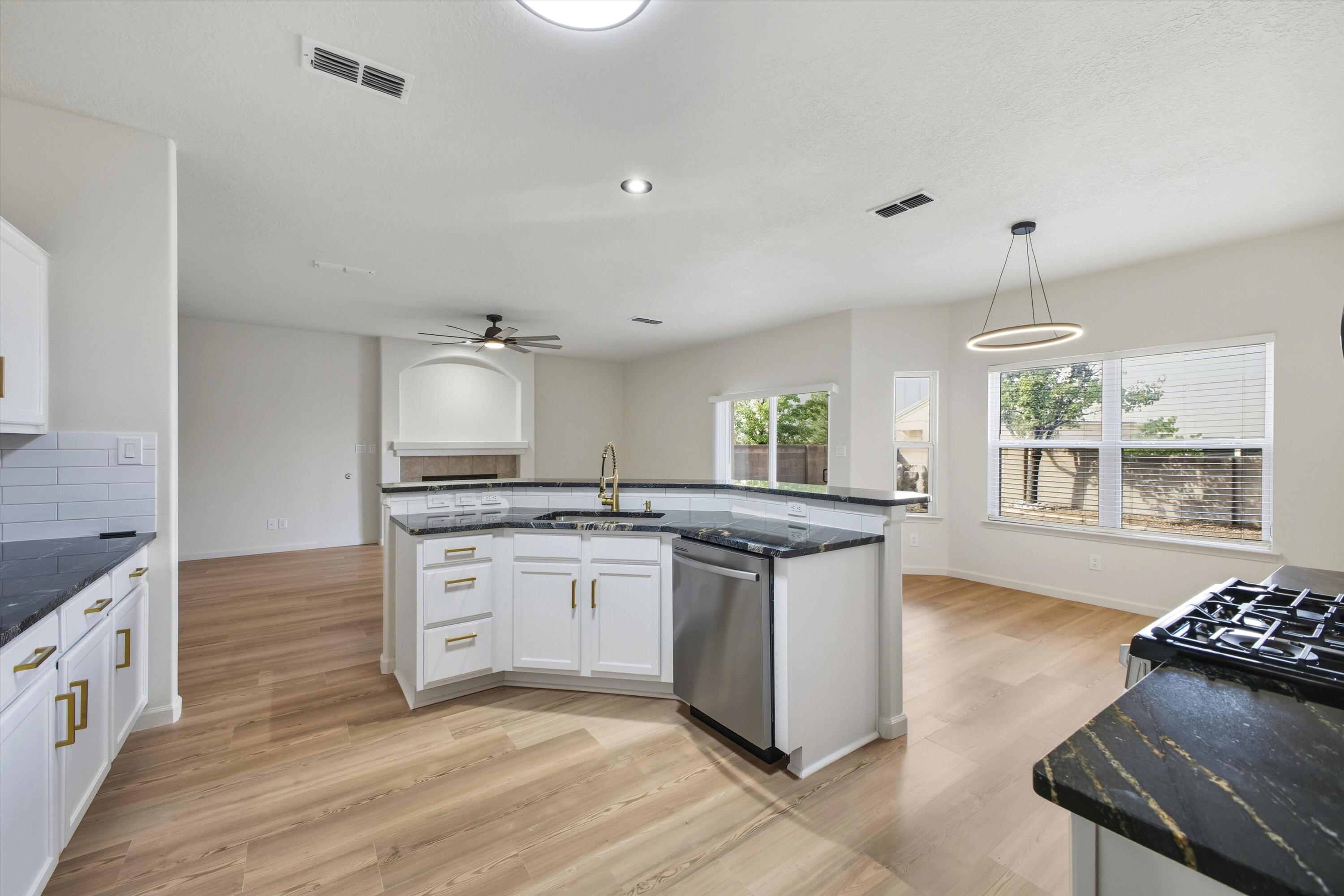 7623 Ramona Avenue NW