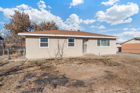 Photo of 1614 W Aragon Road, Belen, NM 87002 (MLS # 1096811)