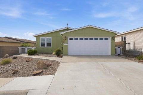 Mobile Home For Sale - 155 Sunrise Bluffs Drive<br/> Valencia County, Belen, NM 87002