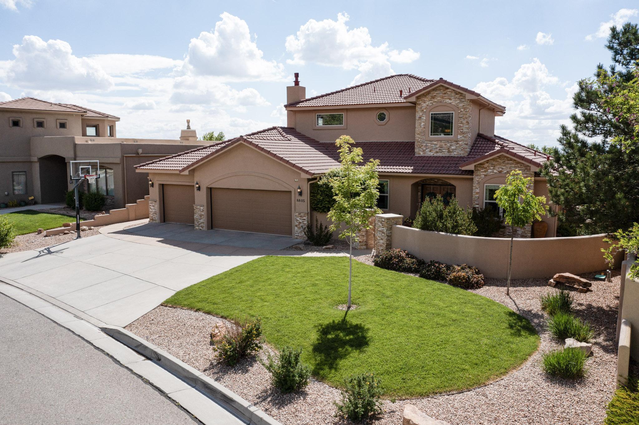 8805 Gypsy Drive, Albuquerque, New Mexico image 2