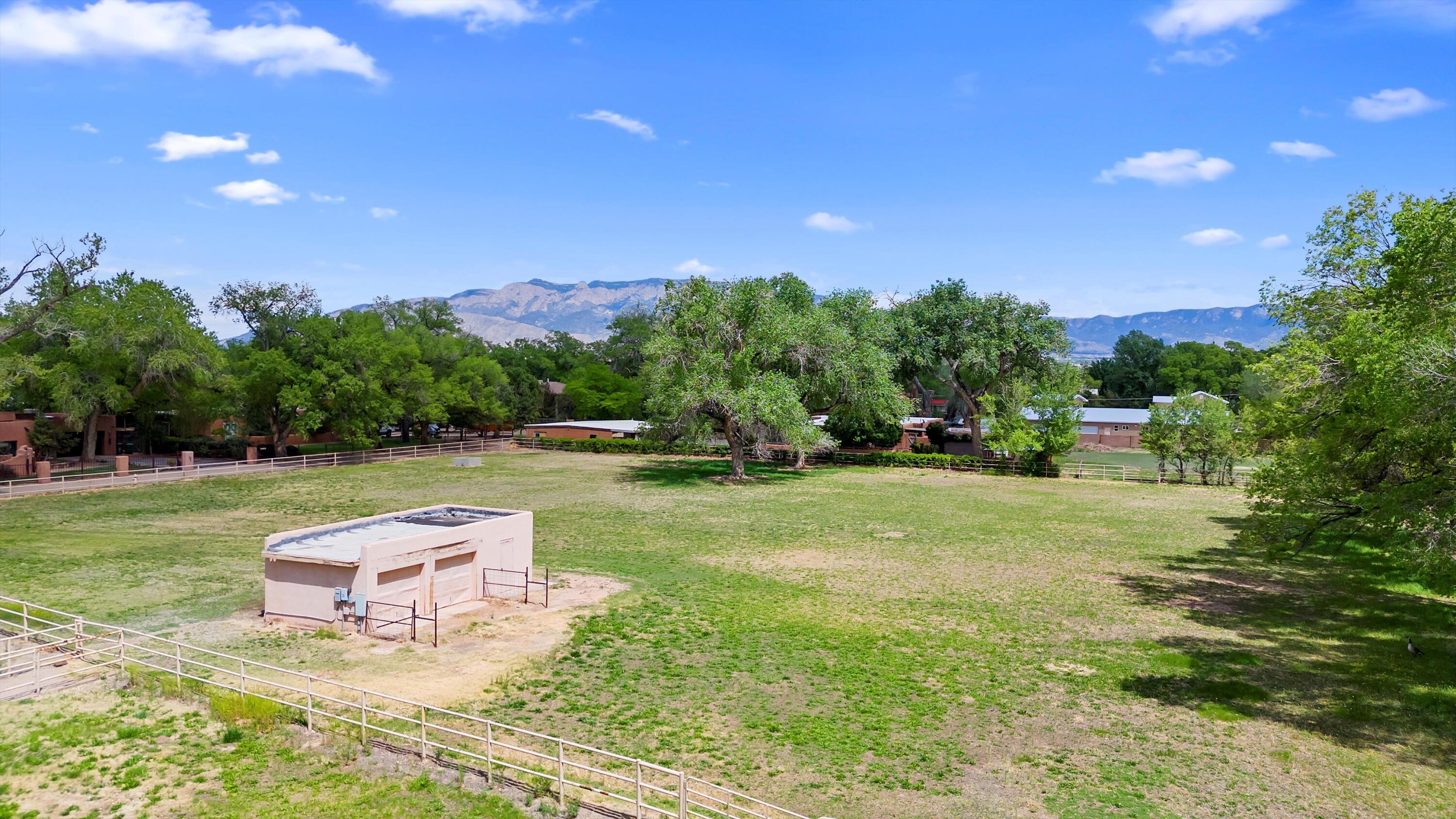 8737 Rio Grande Boulevard, Los Ranchos, New Mexico image 1