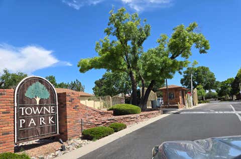 Homes For Sale - 10700 Griffith Park Drive<br/> Albuquerque, NM 87123