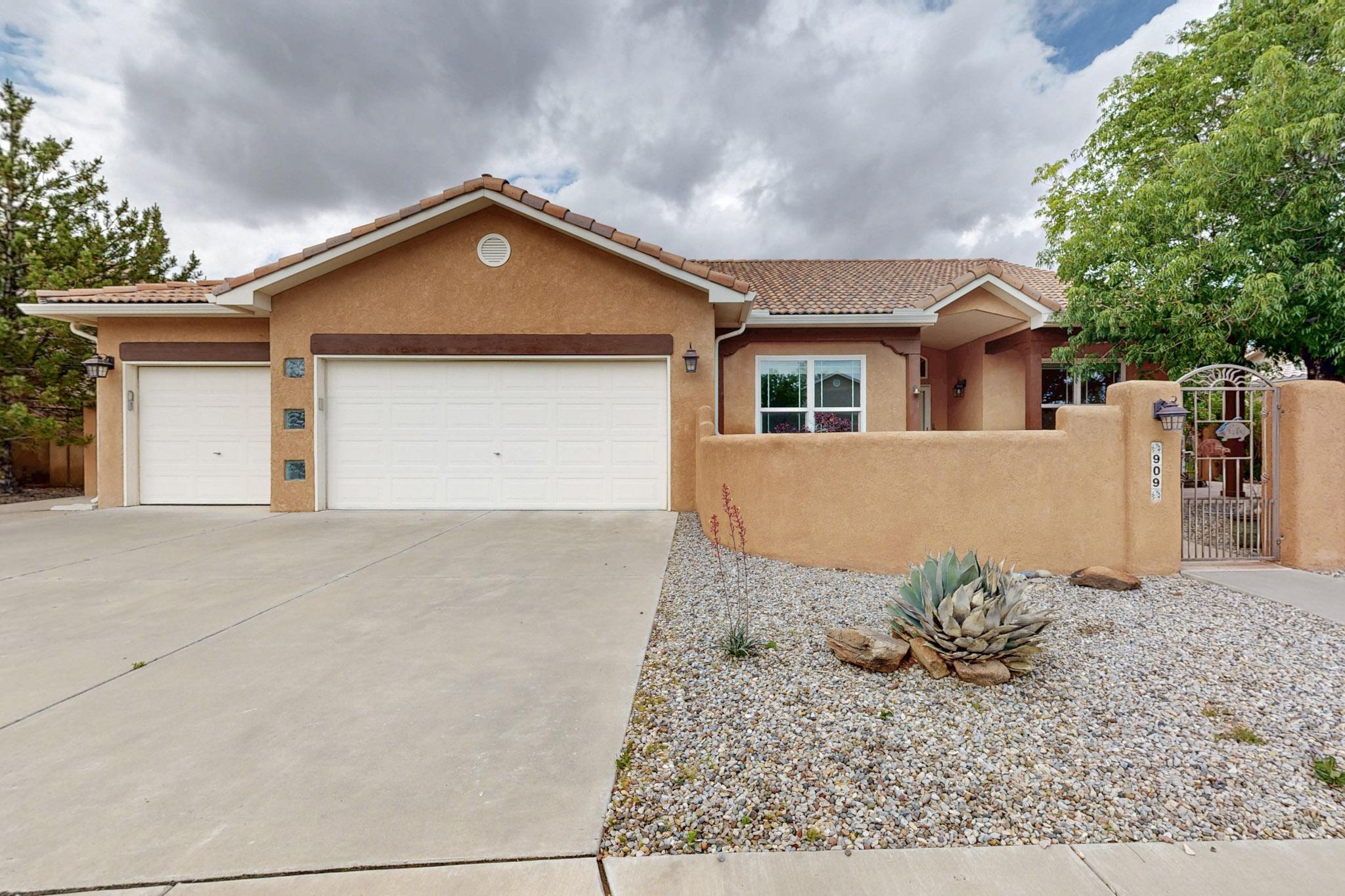 909 Bosque Road, Albuquerque, New Mexico image 3