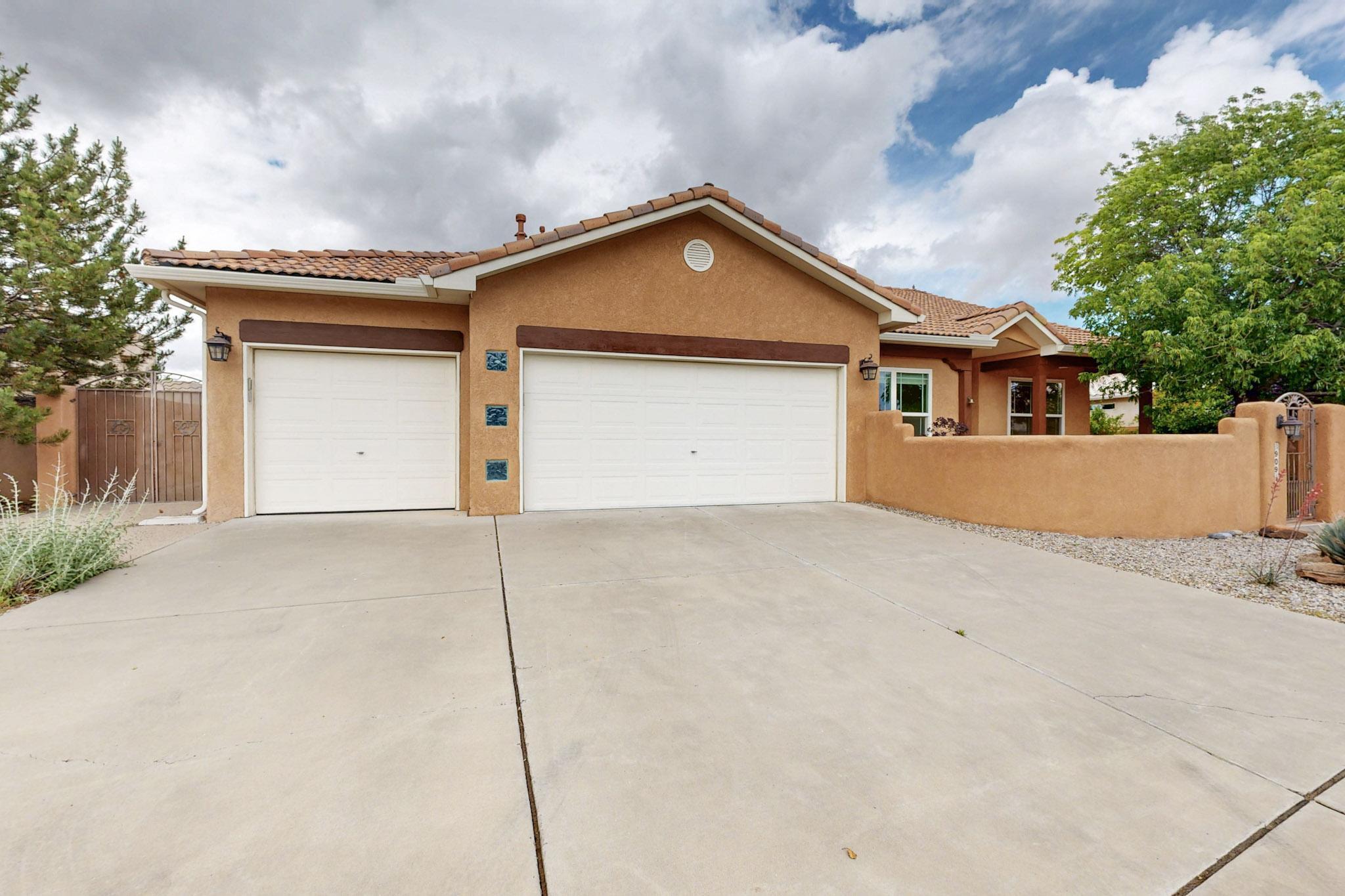 909 Bosque Road, Albuquerque, New Mexico image 1