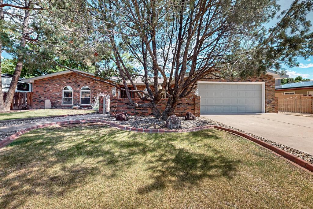 8232 Avenida La Prestina, Albuquerque, New Mexico image 3