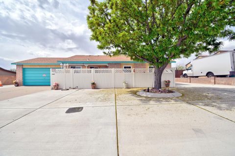 Photo of 4908 Chromium Drive NE, Rio Rancho, NM 87124 (MLS # 1101542)