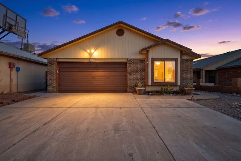 Homes For Sale - 7719 San Augustine Street<br/> Albuquerque, NM 87120
