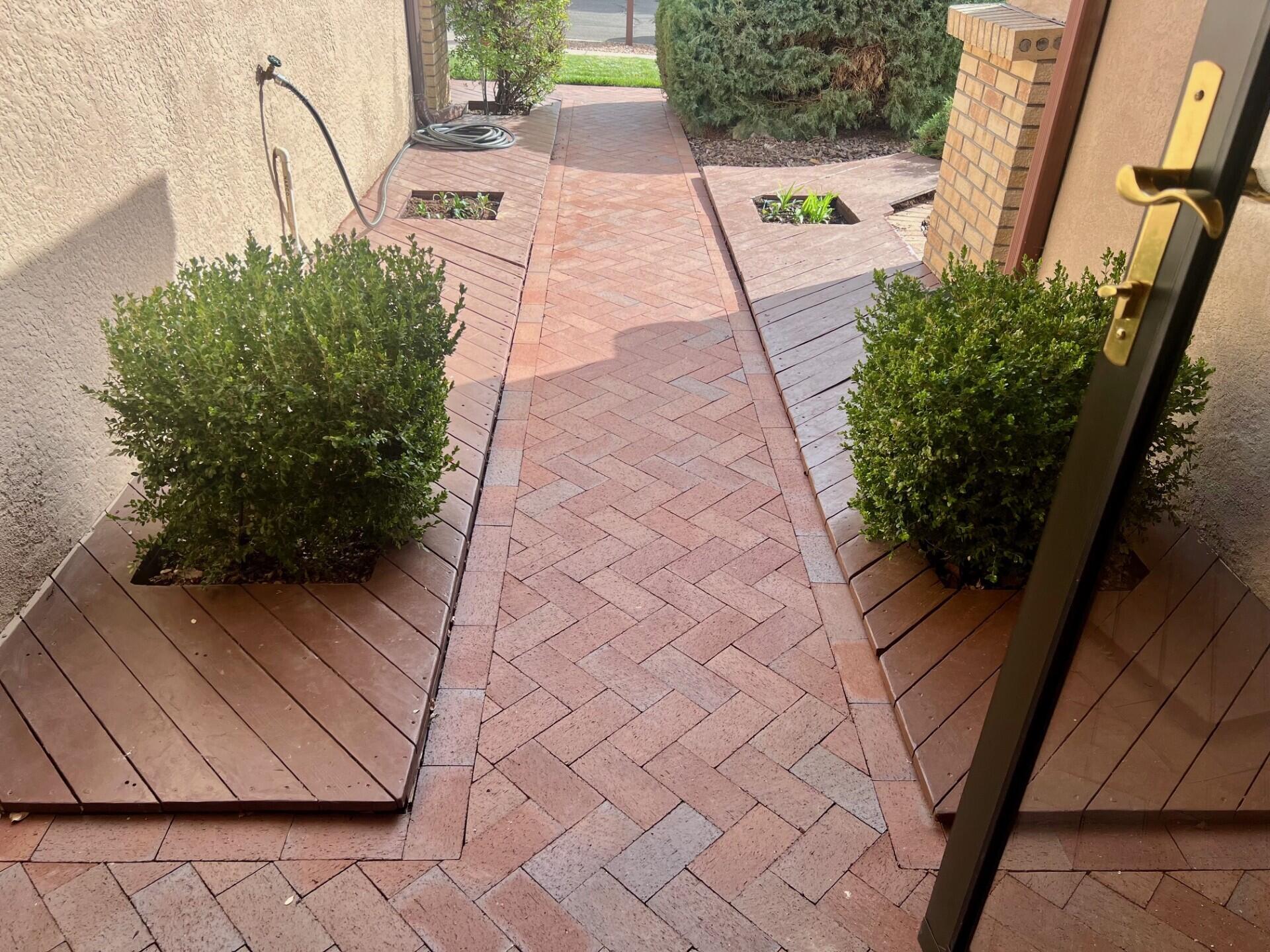 5523 Vista Sandia NE