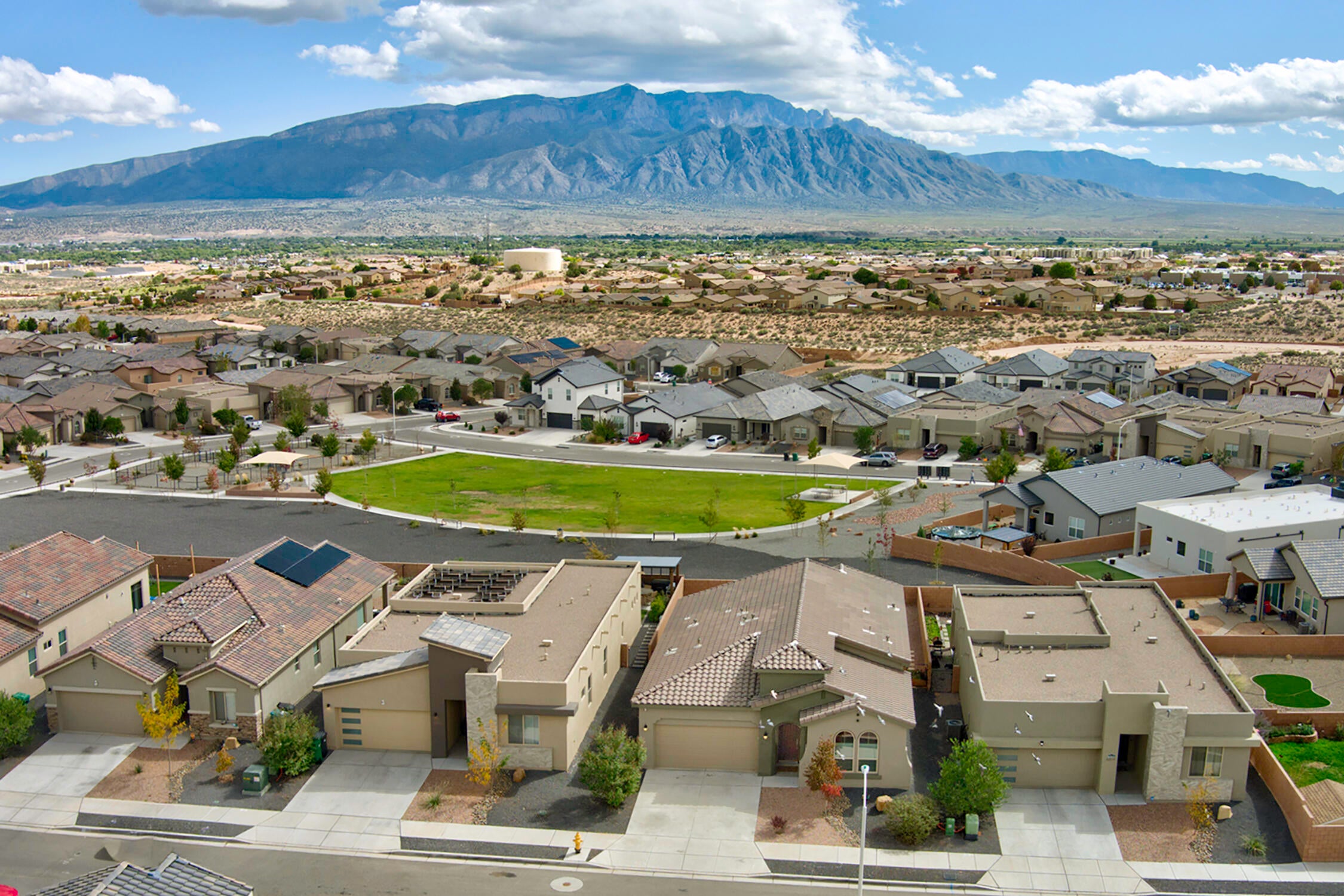 6858 Cleary Loop NE