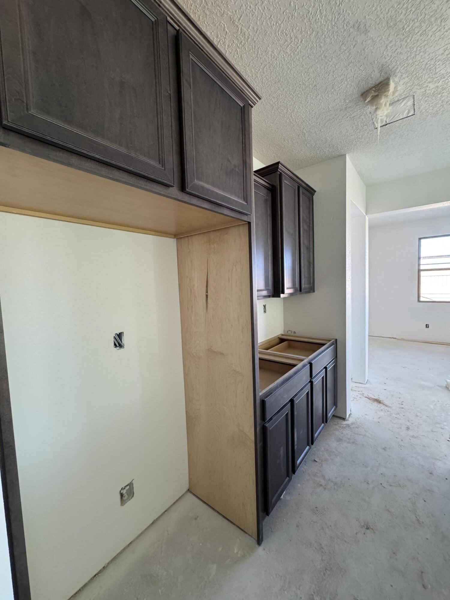 1532 Valle De Colores Road NW