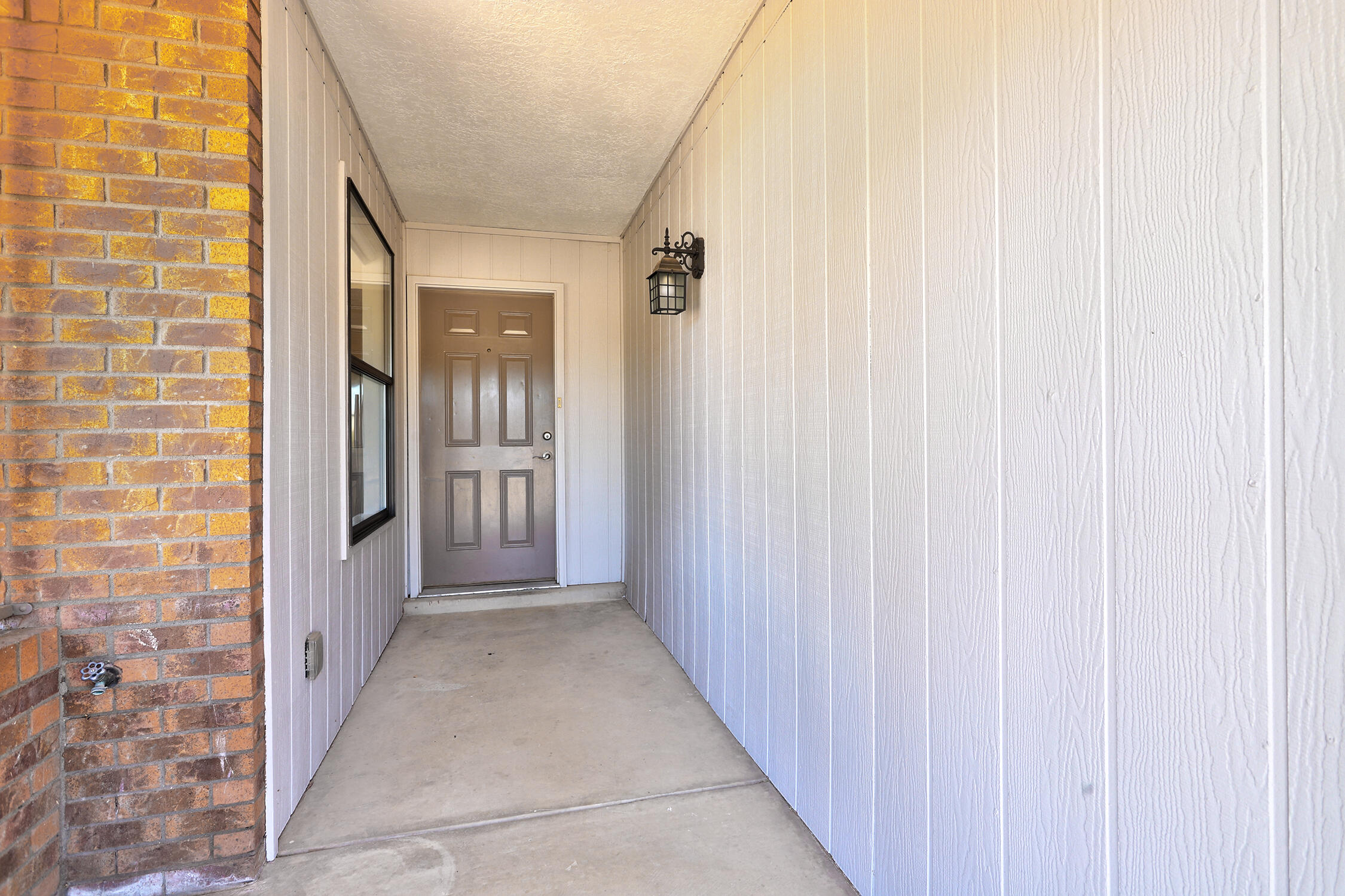 5408 Camino Montano NE