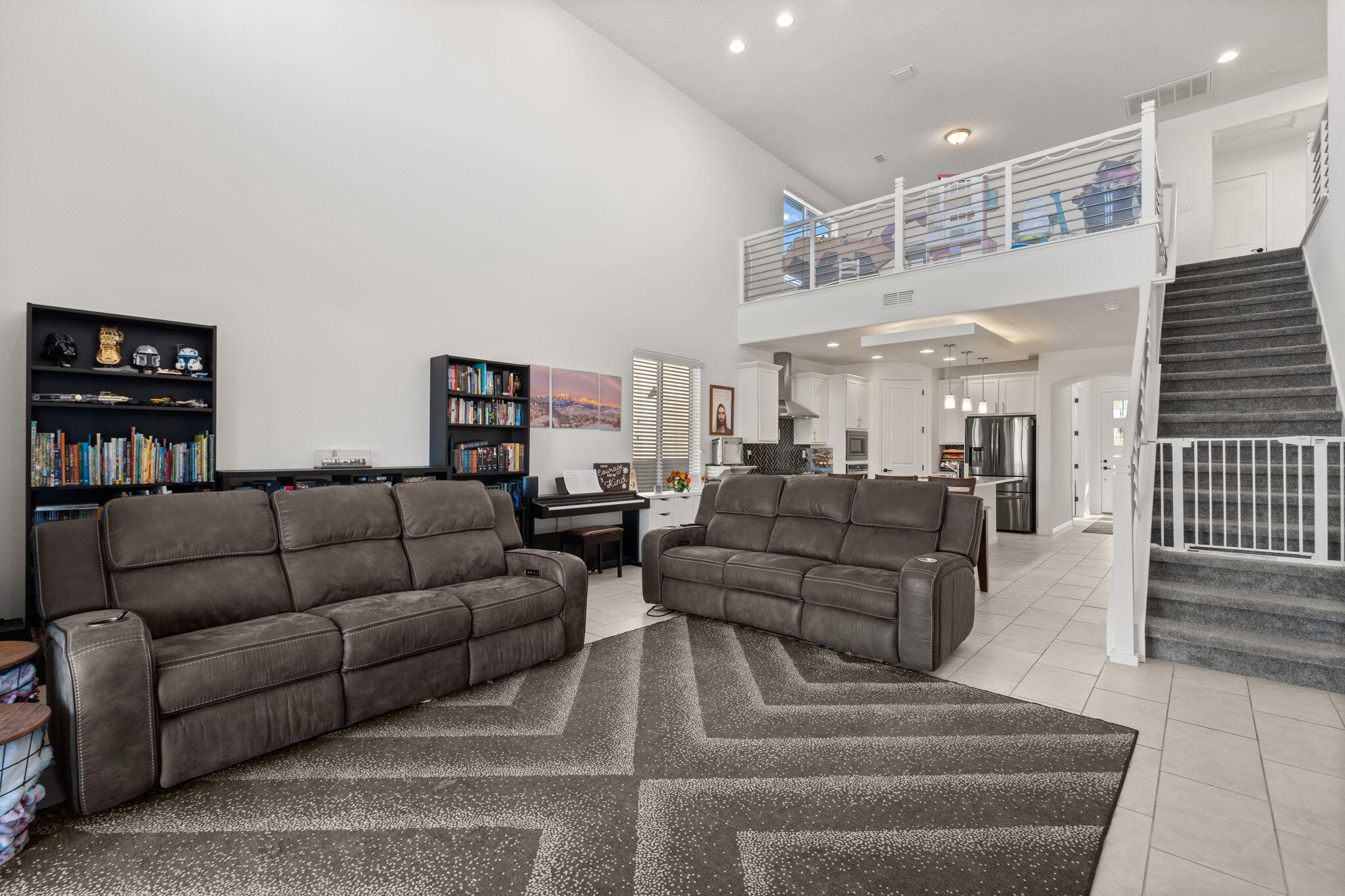 12109 ECHO VALLEY Lane NW