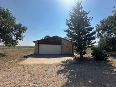 Homes For Sale - 45 Akin Farm Road<br/> Estancia, NM 87016