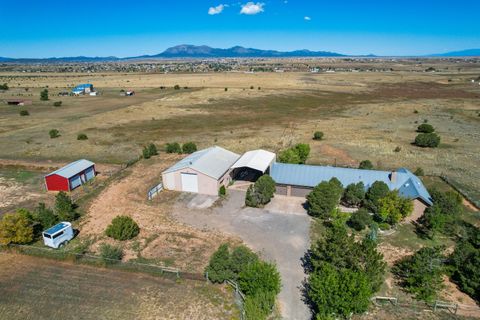 Photo of 17 PRAIRIEWIND Trail, Edgewood, NM 87015 (MLS # 1092451)
