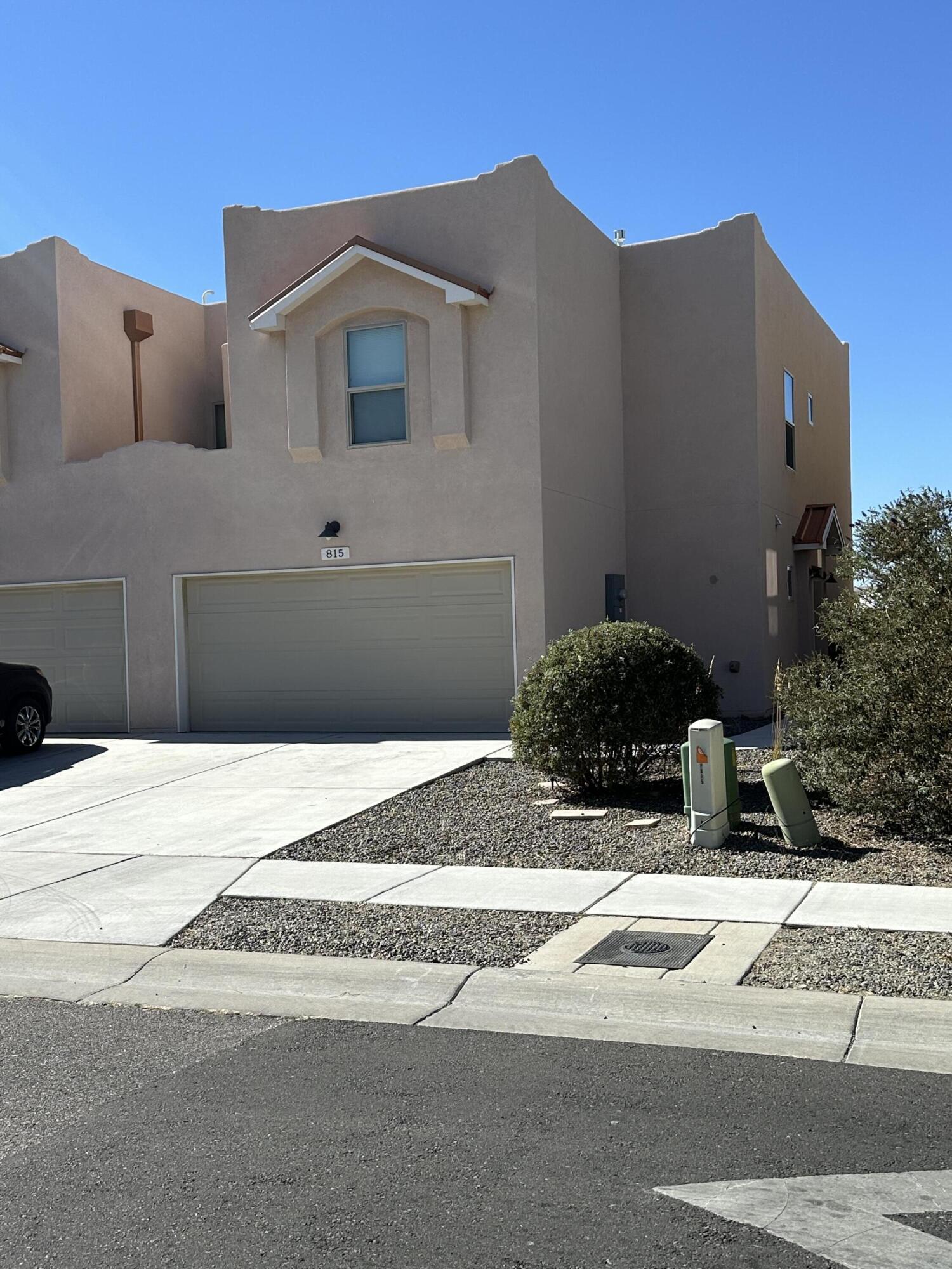 815 Mesa Del Rio Street, Albuquerque, New Mexico image 1