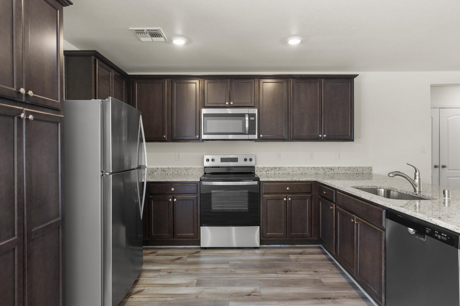 2501 Calle Del Los Claveles, Belen, New Mexico image 3