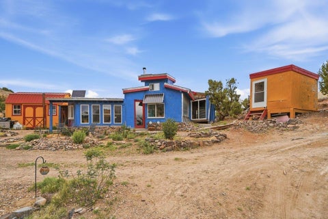 Townhouse For Sale - 34 White Wolf Road<br/> Cerrillos, NM 87010