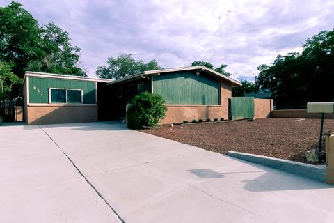 Homes For Sale - 657 Grace Street<br/> Albuquerque, NM 87123