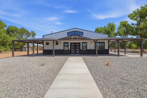 Photo of 875 Calle Del Bosque, Bosque Farms, NM 87068 (MLS # 1108171)