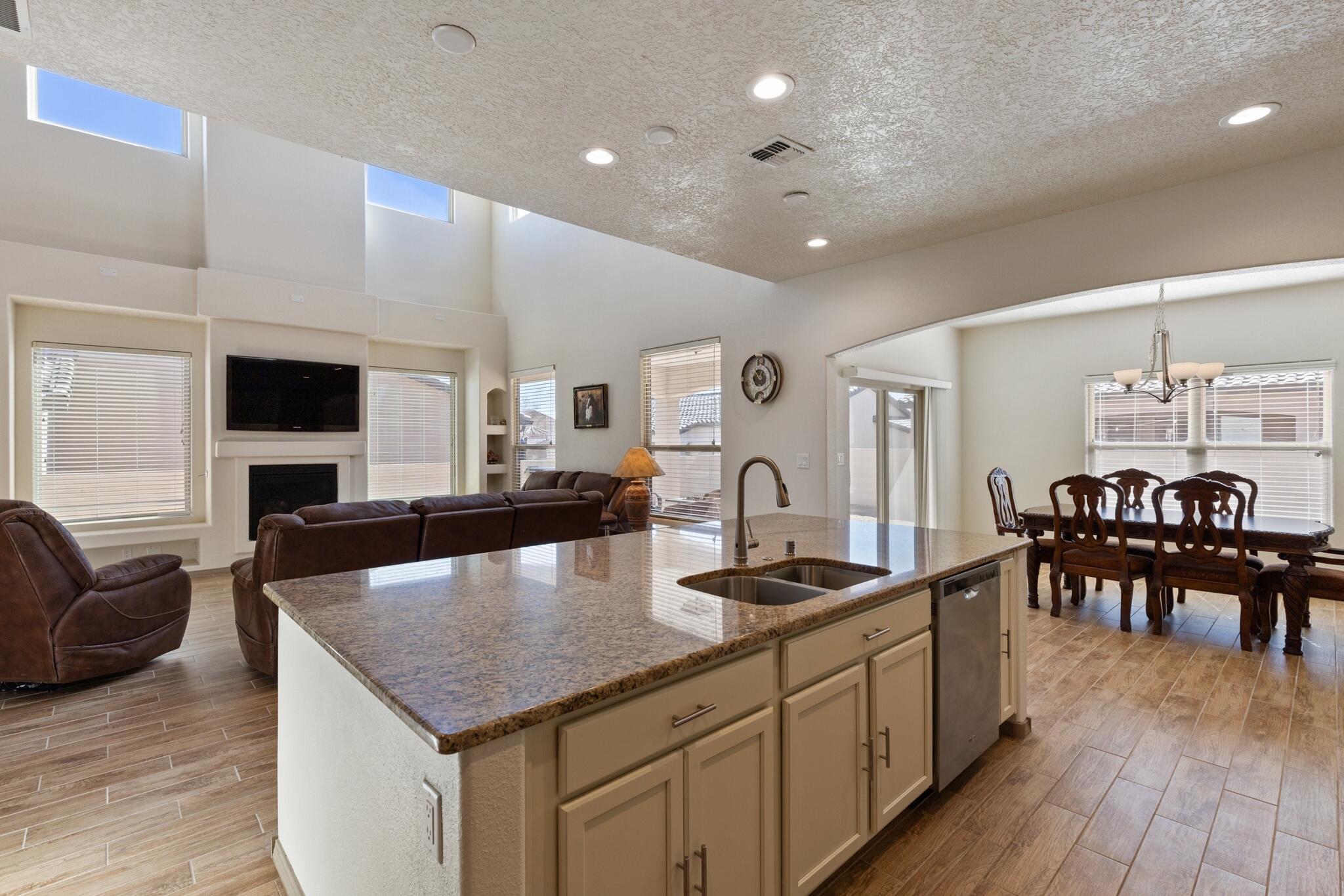 5915 S Sandia Court, Rio Rancho, New Mexico image 8