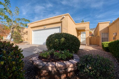 Photo of 3640 Arboleda Senda, Albuquerque, NM 87111 (MLS # 1094695)