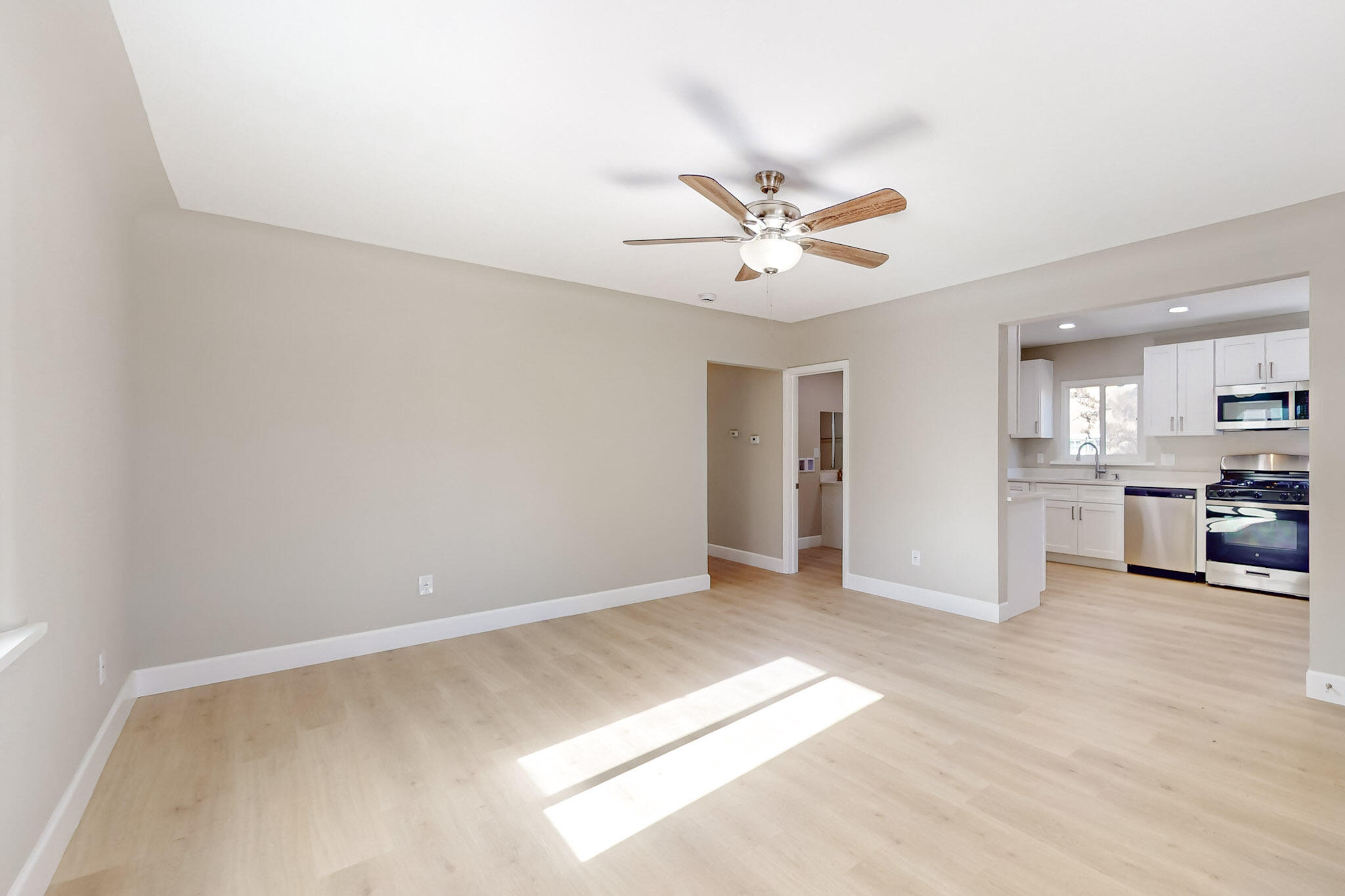 901 Princeton Drive, Albuquerque, New Mexico image 11