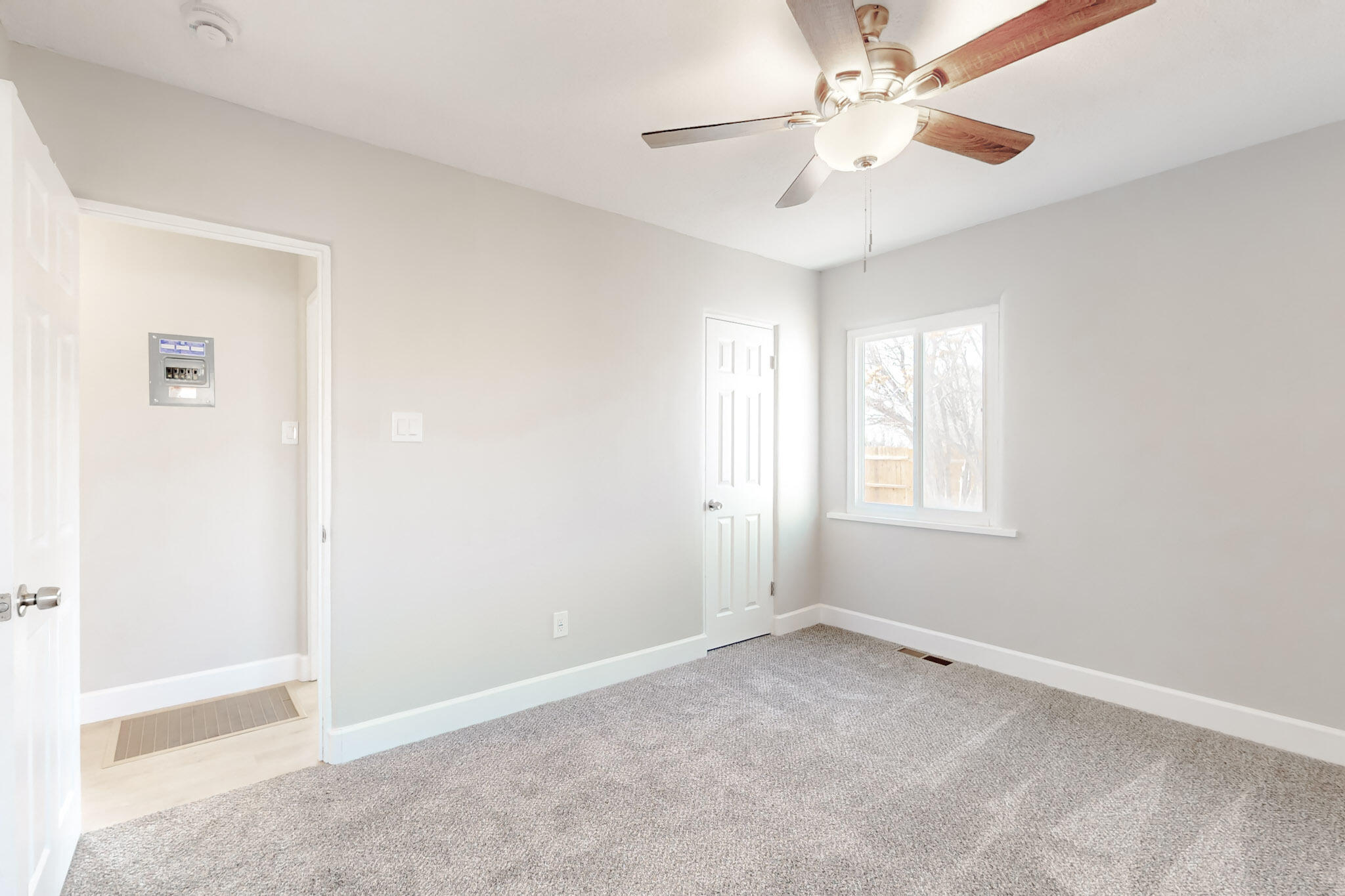 901 Princeton Drive, Albuquerque, New Mexico image 18