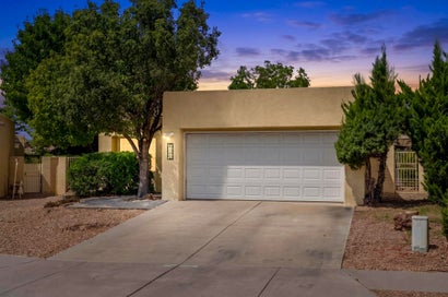 8105 Countrywood Road NE Albuquerque NM 87109