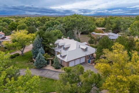 Photo of 1513 TINNIN Road NW, Los Ranchos, NM 87107 (MLS # 1092252)
