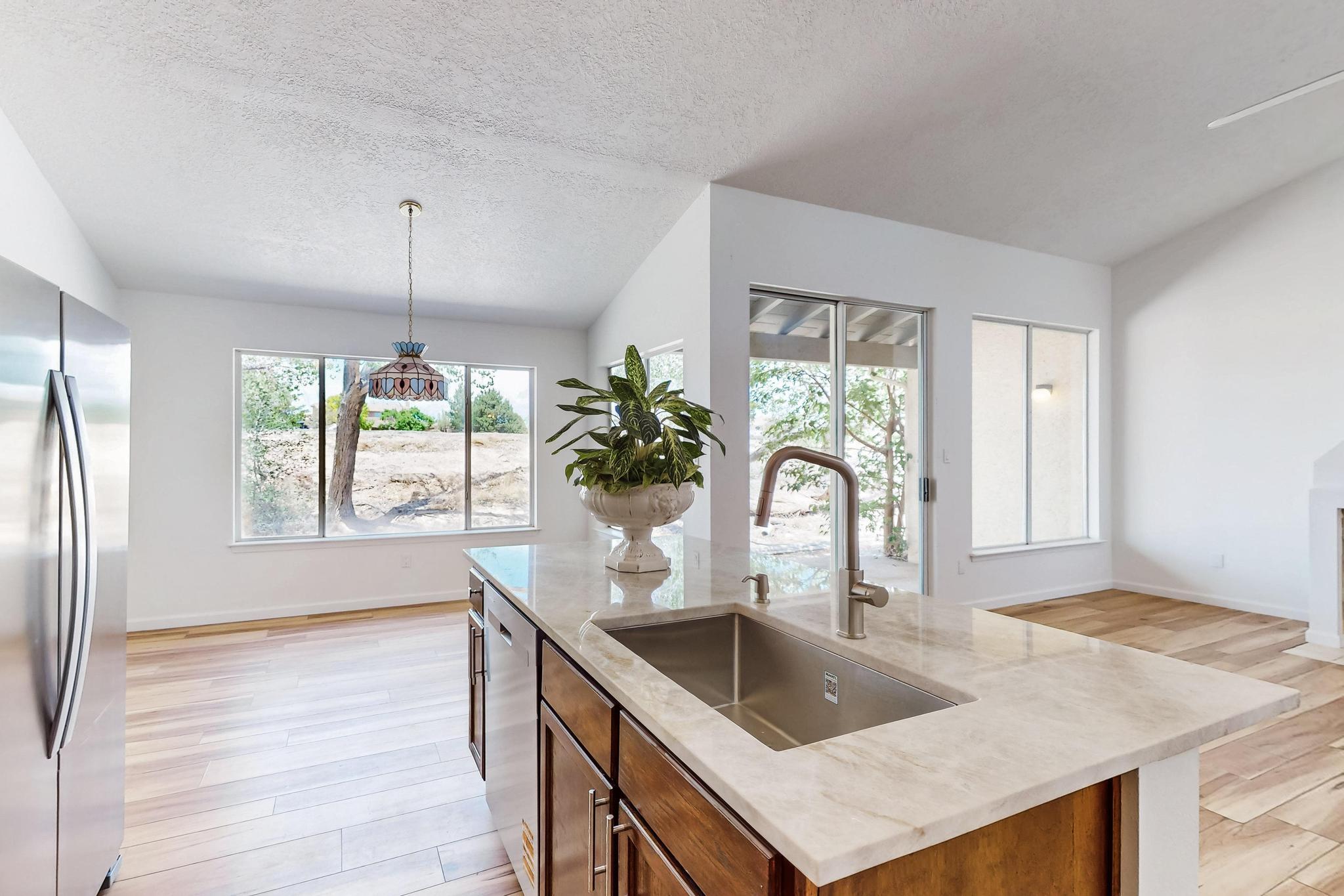 604 Eastlake Drive, Rio Rancho, New Mexico image 14