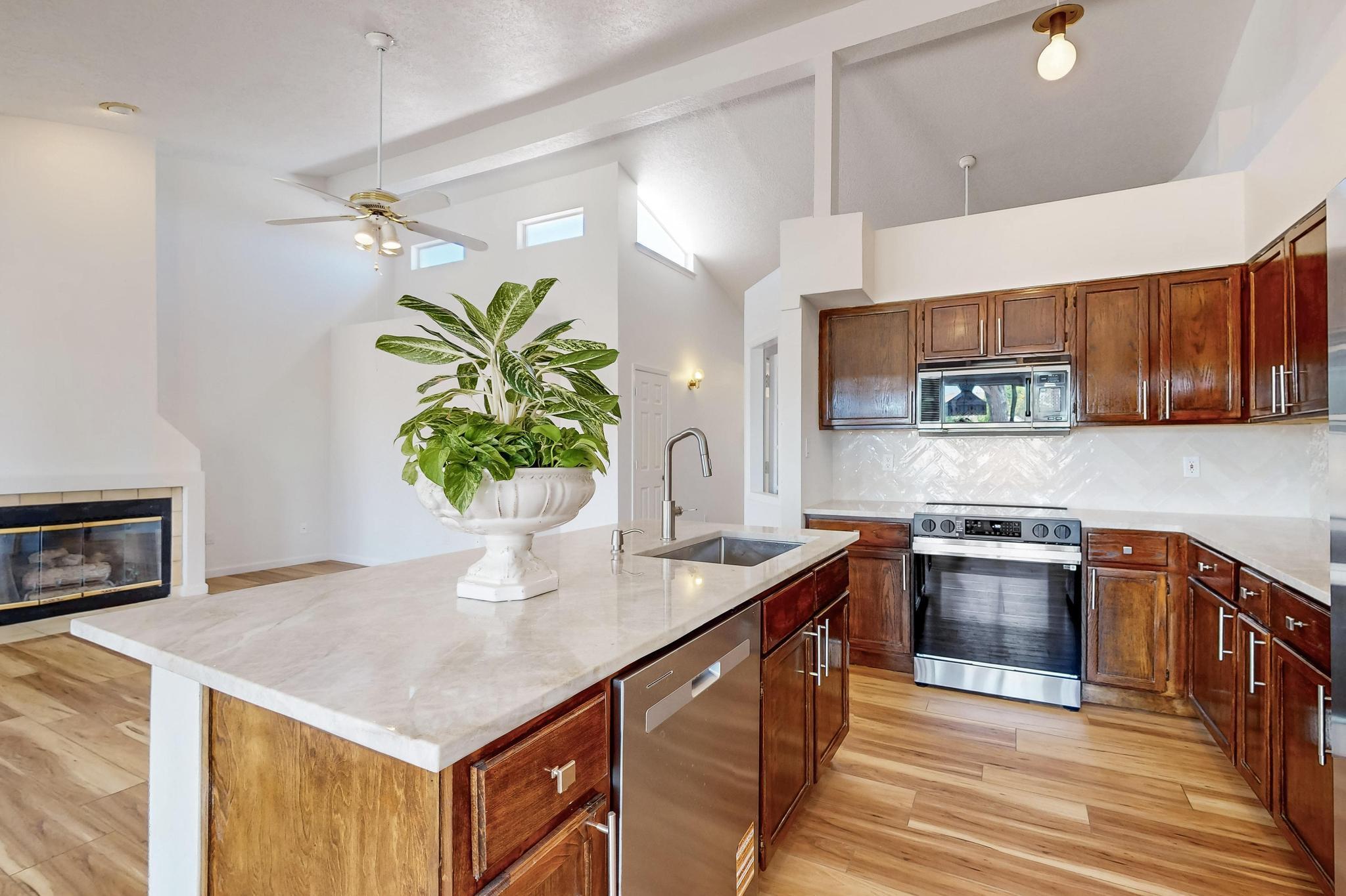 604 Eastlake Drive, Rio Rancho, New Mexico image 12