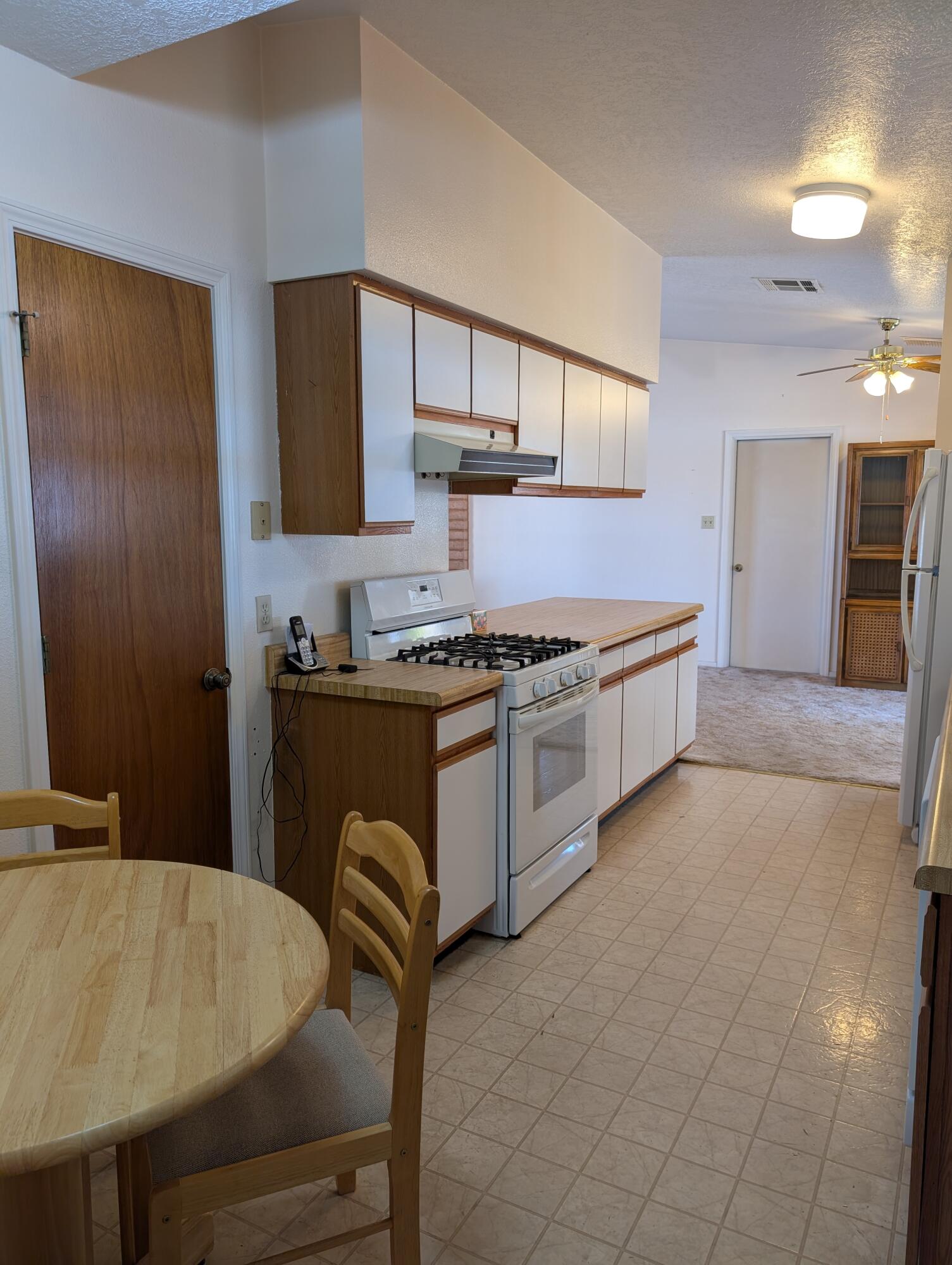 607 Camino Del Cielo