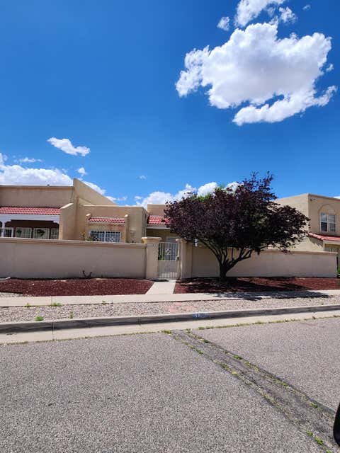 Townhouse For Rent - 3821 Sunbird Drive<br/> Albuquerque, NM 87120