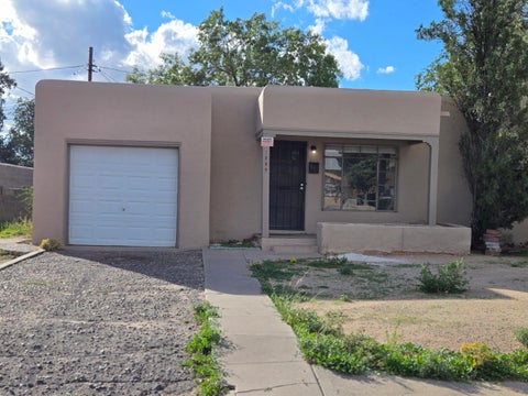 Photo of 1009 Truman Street SE, Albuquerque, NM 87108 (MLS # 1112410)