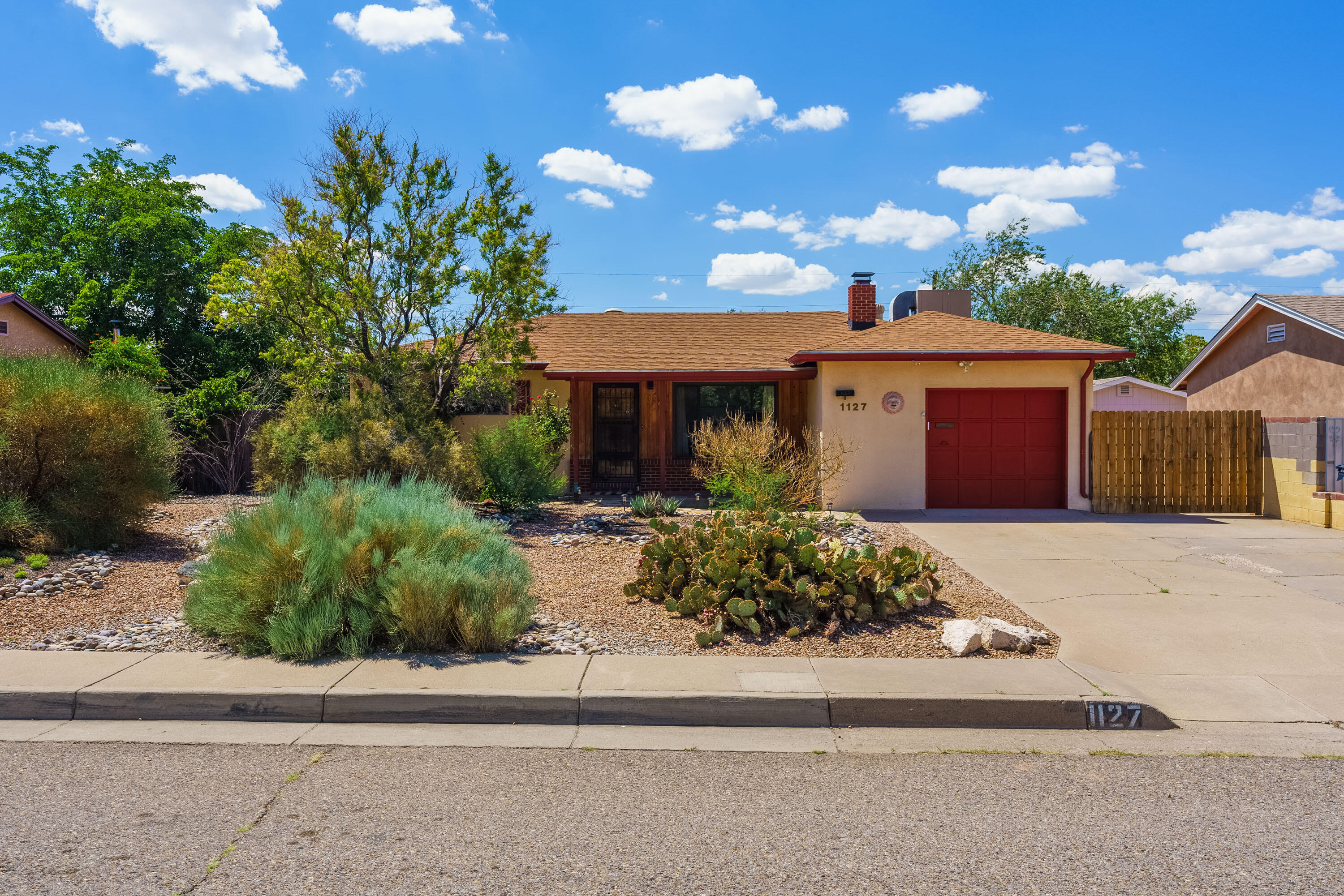 1127 Lester Drive, Albuquerque, New Mexico image 1