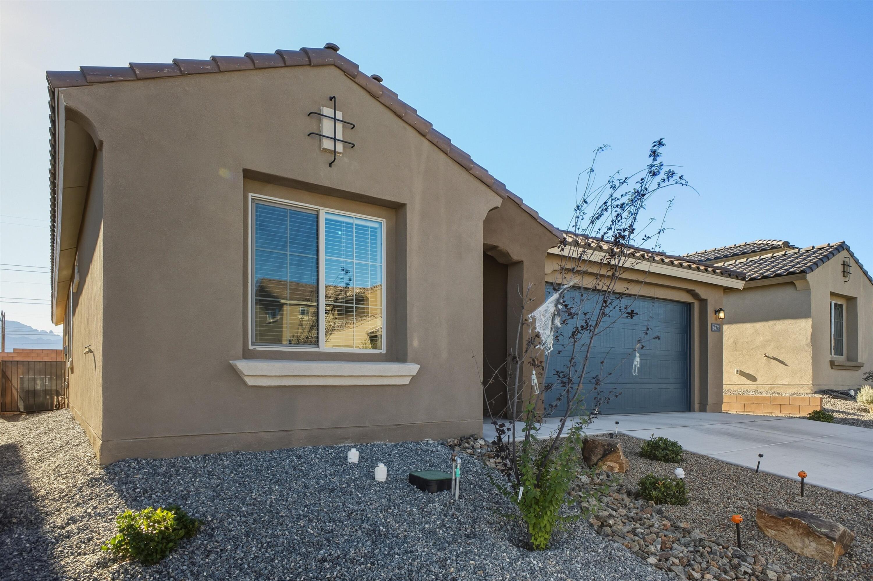 6774 Sydney Drive NE