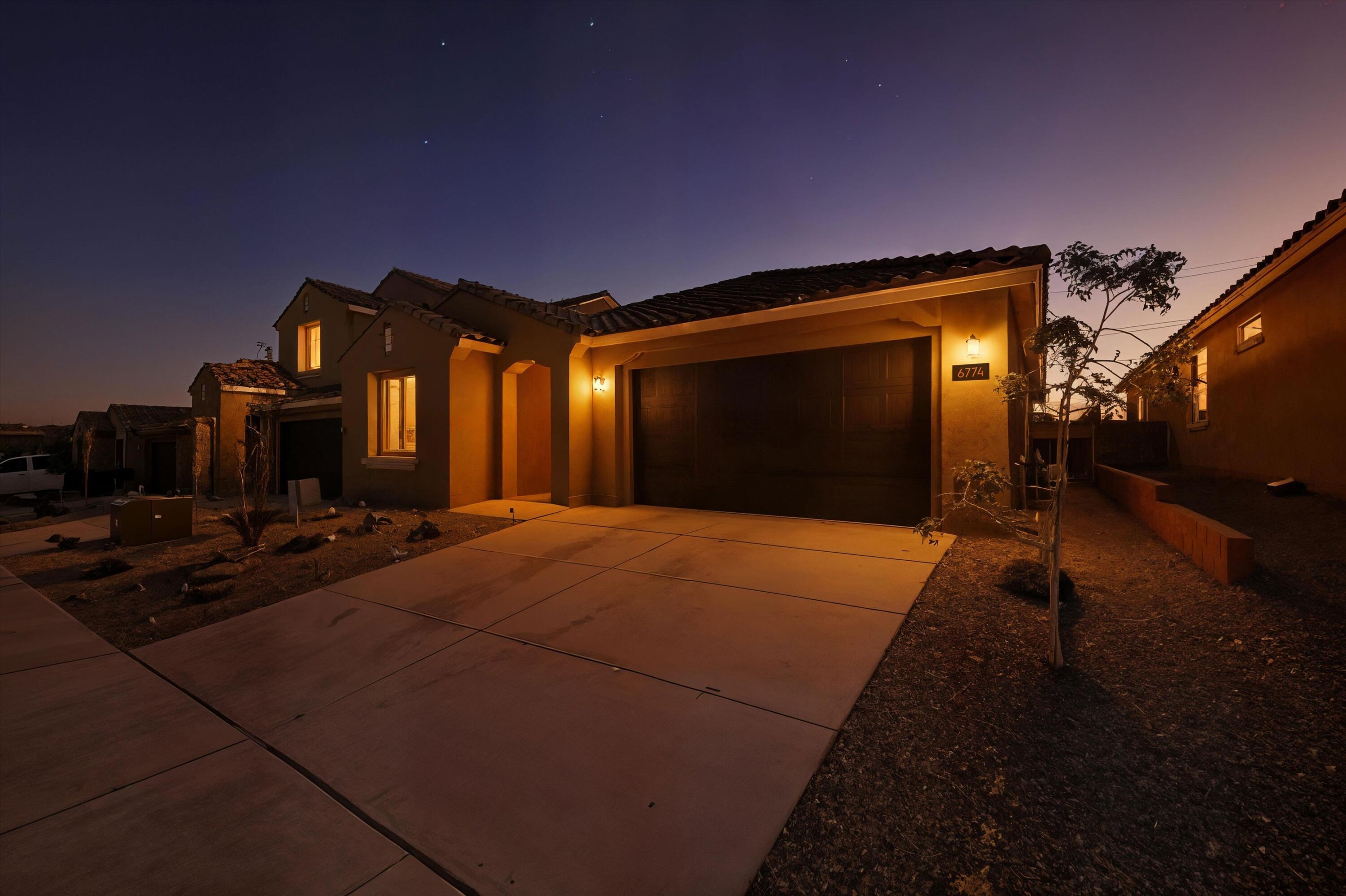 6774 Sydney Drive NE