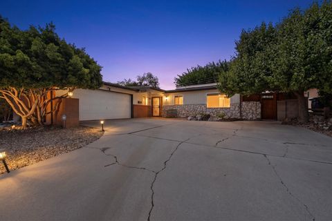 Homes For Sale - 10409 Theresa Place<br/> Albuquerque, NM 87111