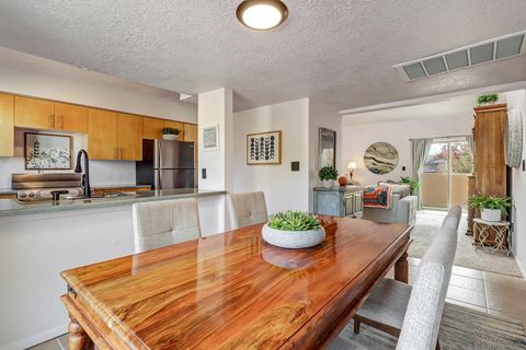 Photo of 13246 Candelaria Road NE, Albuquerque, NM 87112 (MLS # 1094541)