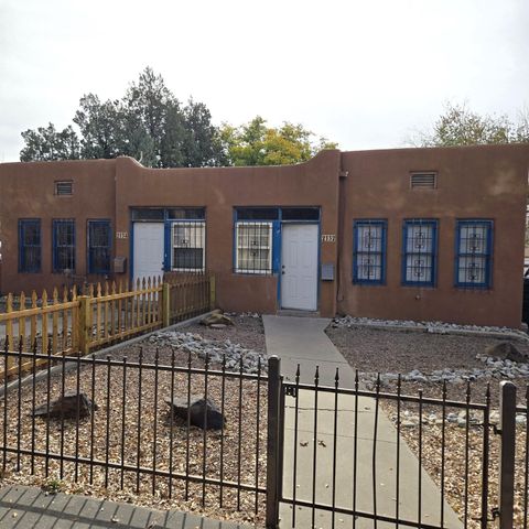 Photo of 2132 Gold Avenue SE, Albuquerque, NM 87106 (MLS # 1094681)
