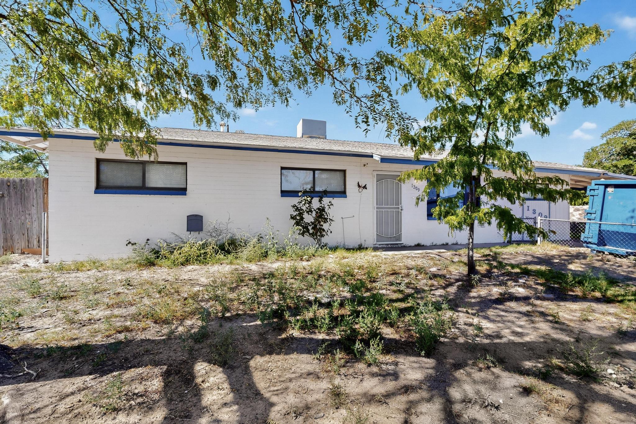 1309 Canyon Trail SW