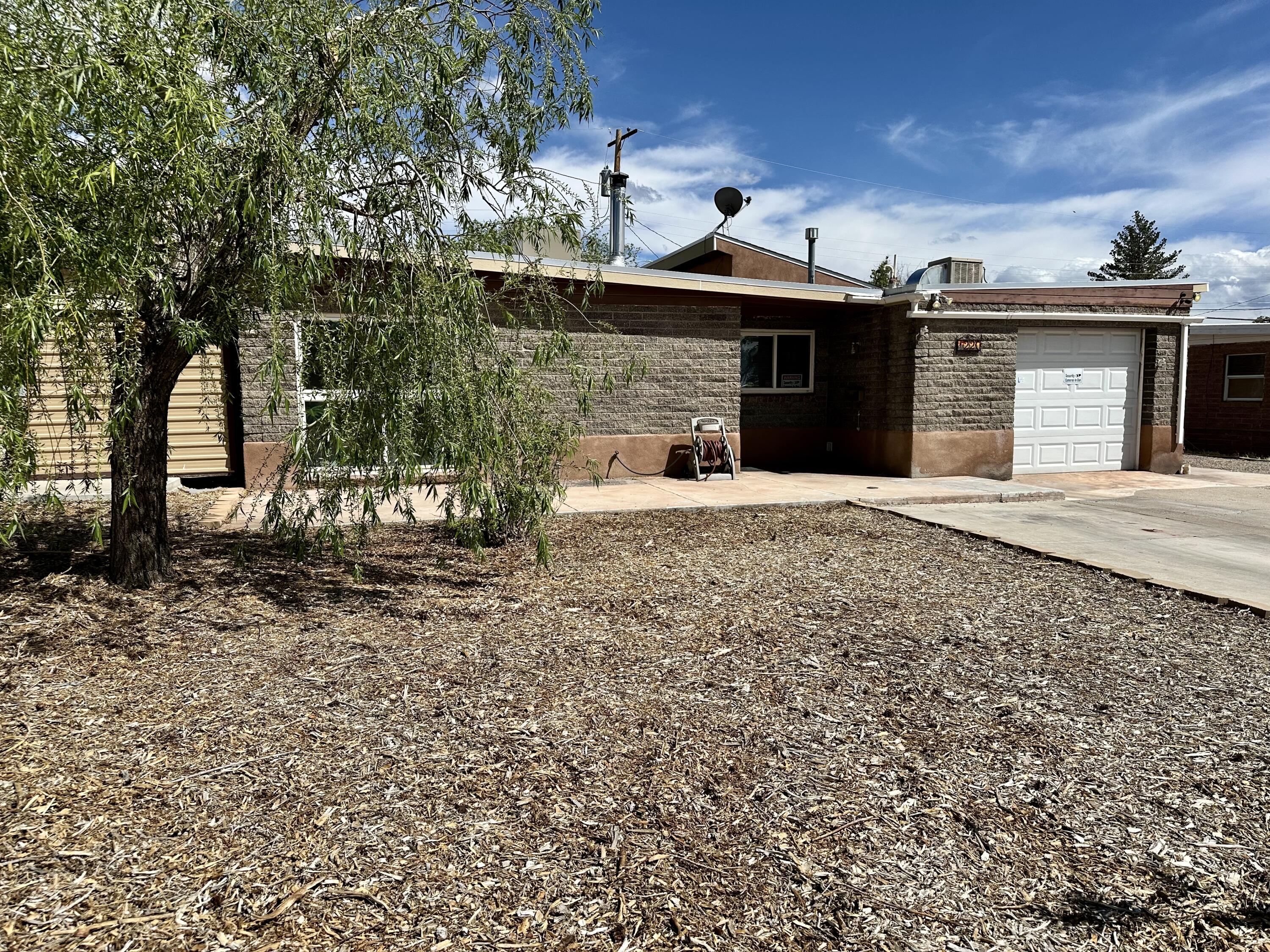 1220 Morris Street NE