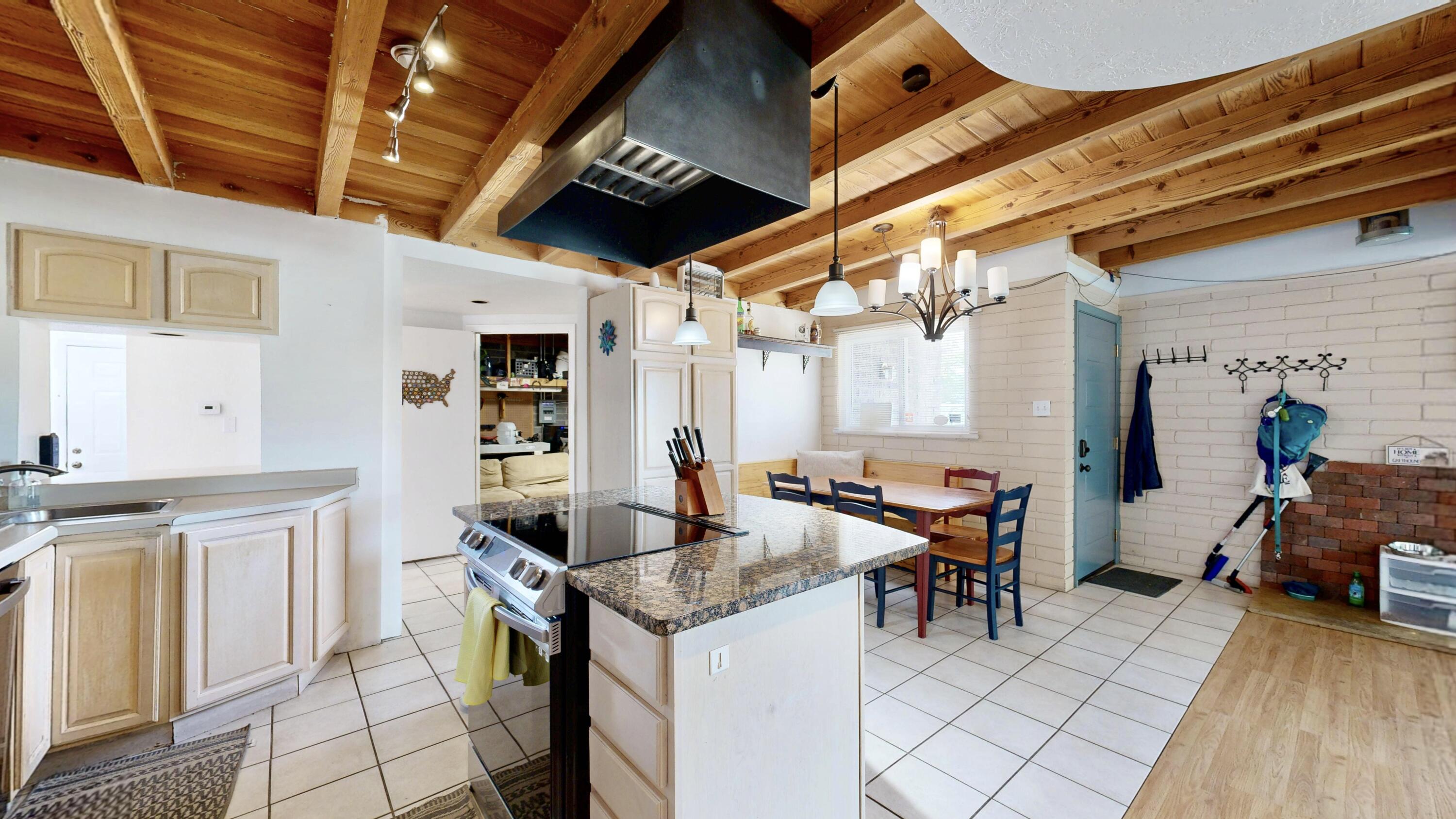 1220 Morris Street NE