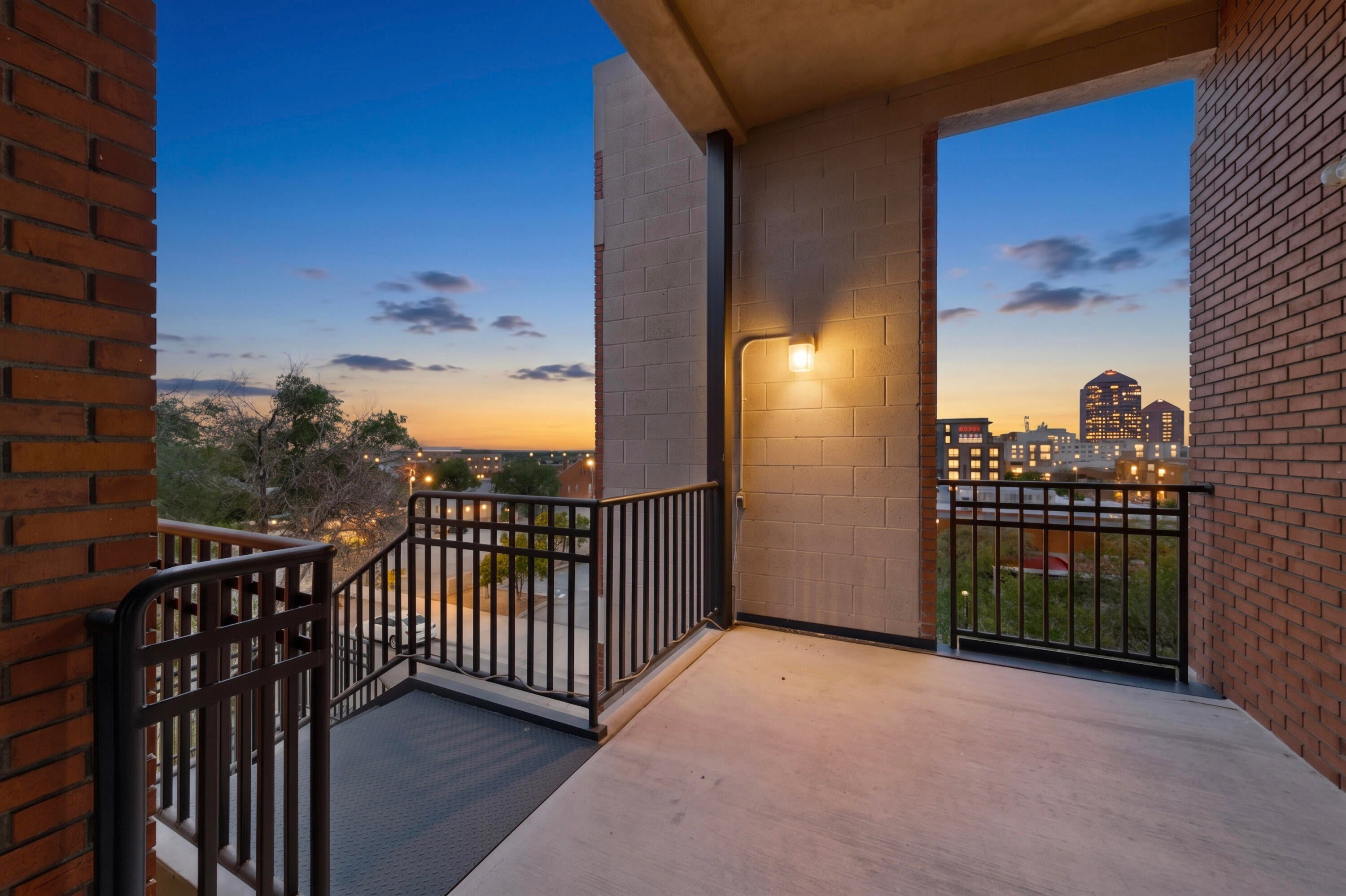 400 Central Avenue SE 301