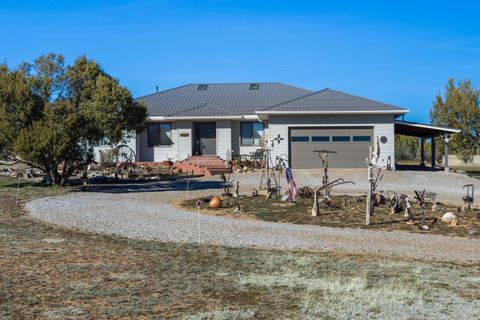 Photo of 7 Kings Court, Tijeras, NM 87059 (MLS # 1098892)
