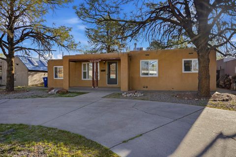 824 Monroe Street NE Albuquerque NM 87110